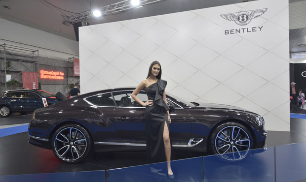 САЈАМ АУТОМОБИЛА У БЕОГРАДУ: До нових кола и уз рату од 80 евра месечно